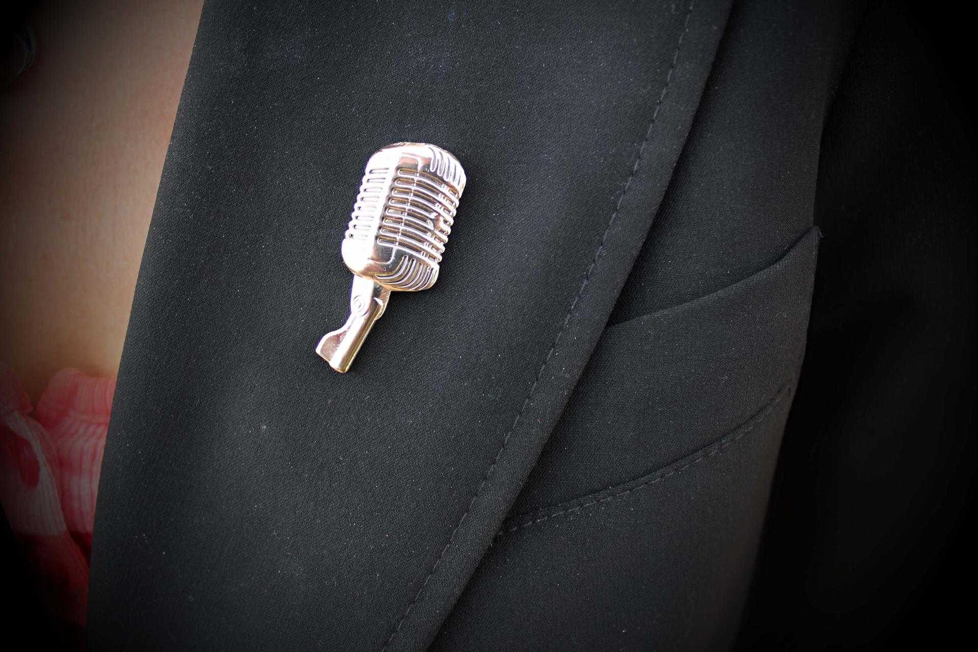 Microphone pin badge styles
