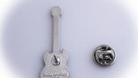 Gibson SG Style Guitar Pin Badge - Heritage Cherry Colour