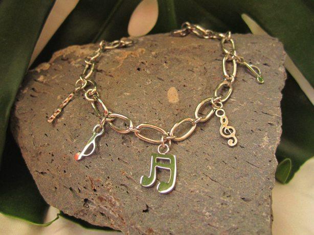 Stainless Steel Musical Double Bar Treble Clef Notes Charm Bracelet