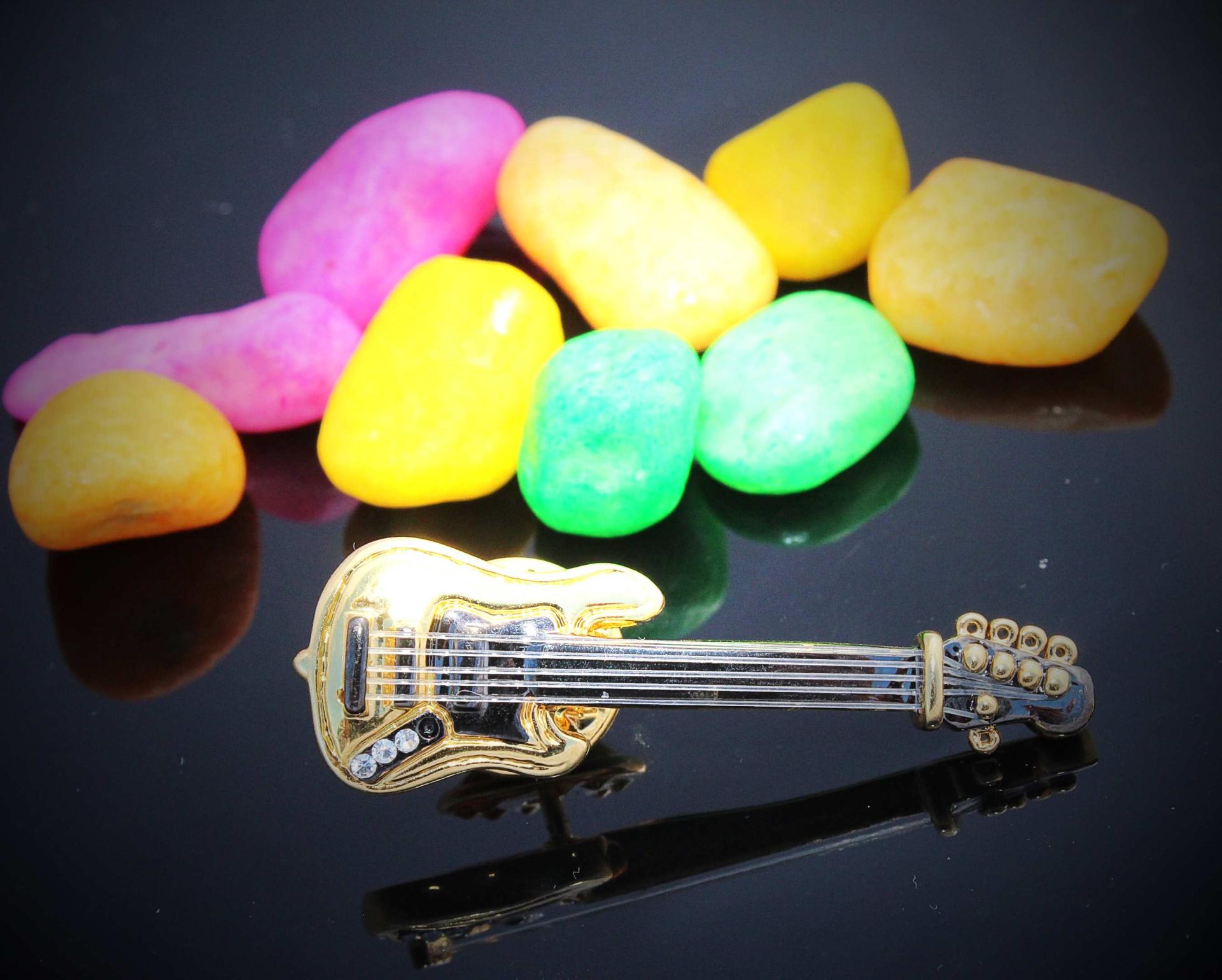 Bass Guitar Pin Badge With Real Strings