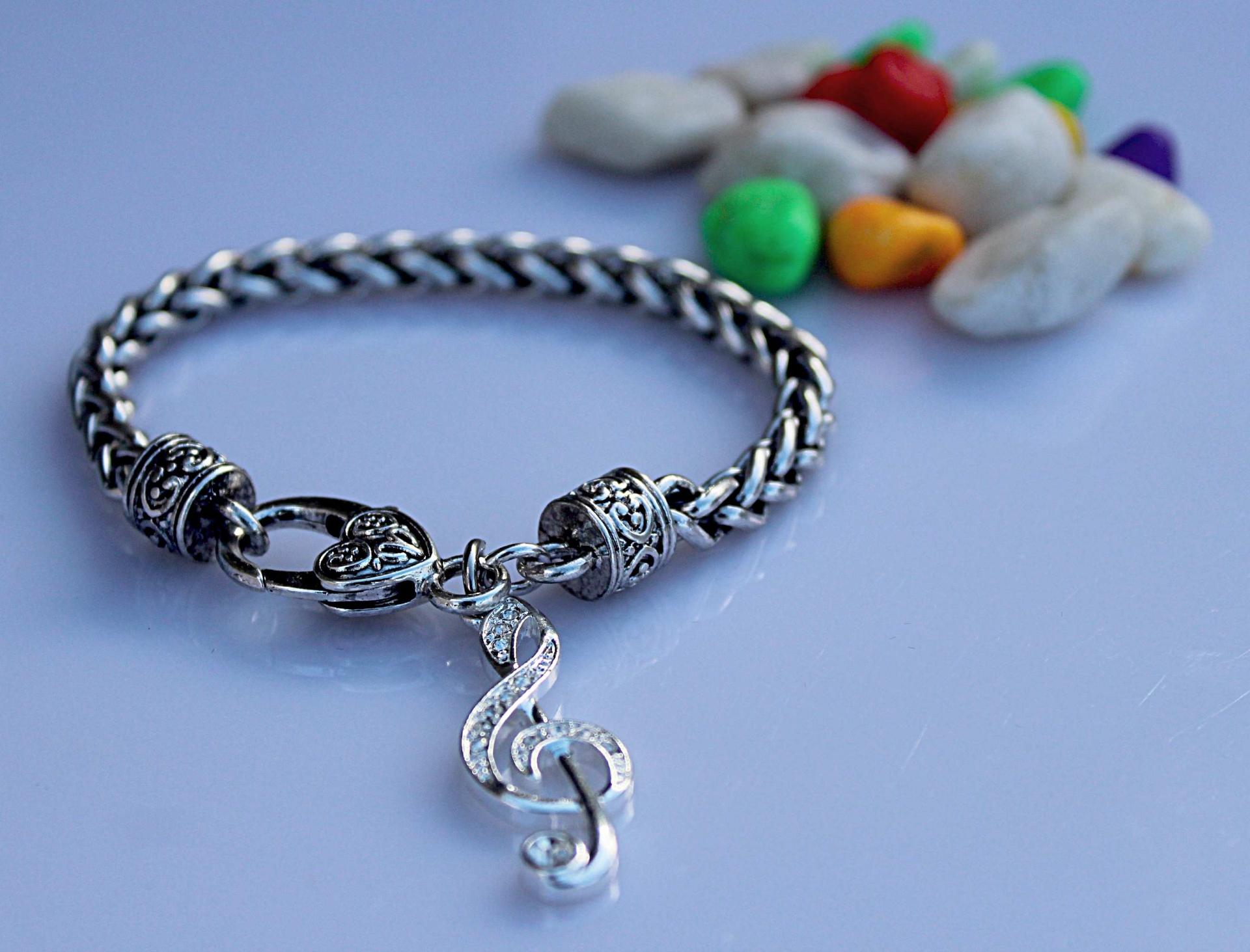 Treble Clef Chunky Bracelet