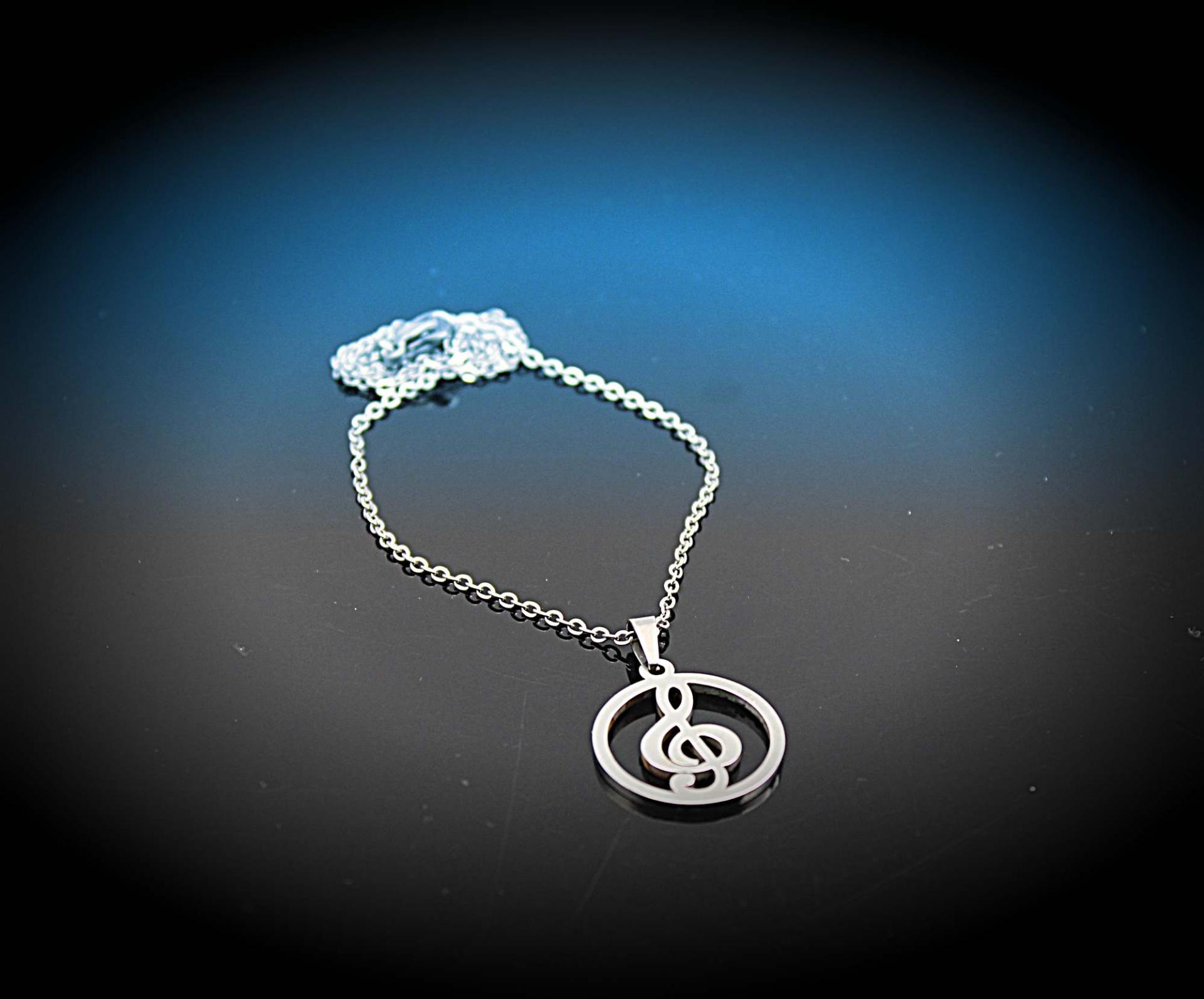 Music jewellery pendant from Chrissie C