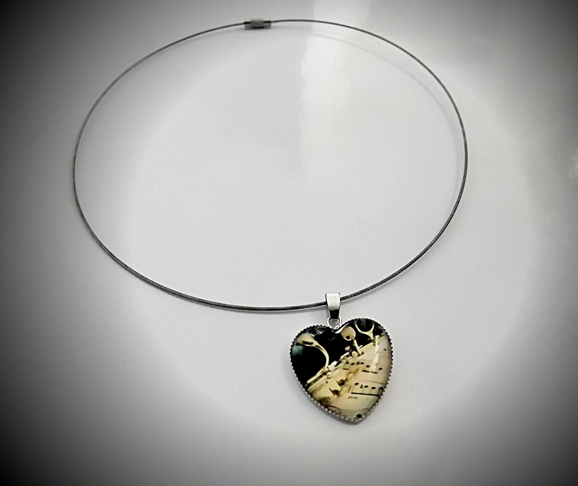 Clarinet Necklace in Heart Shape
