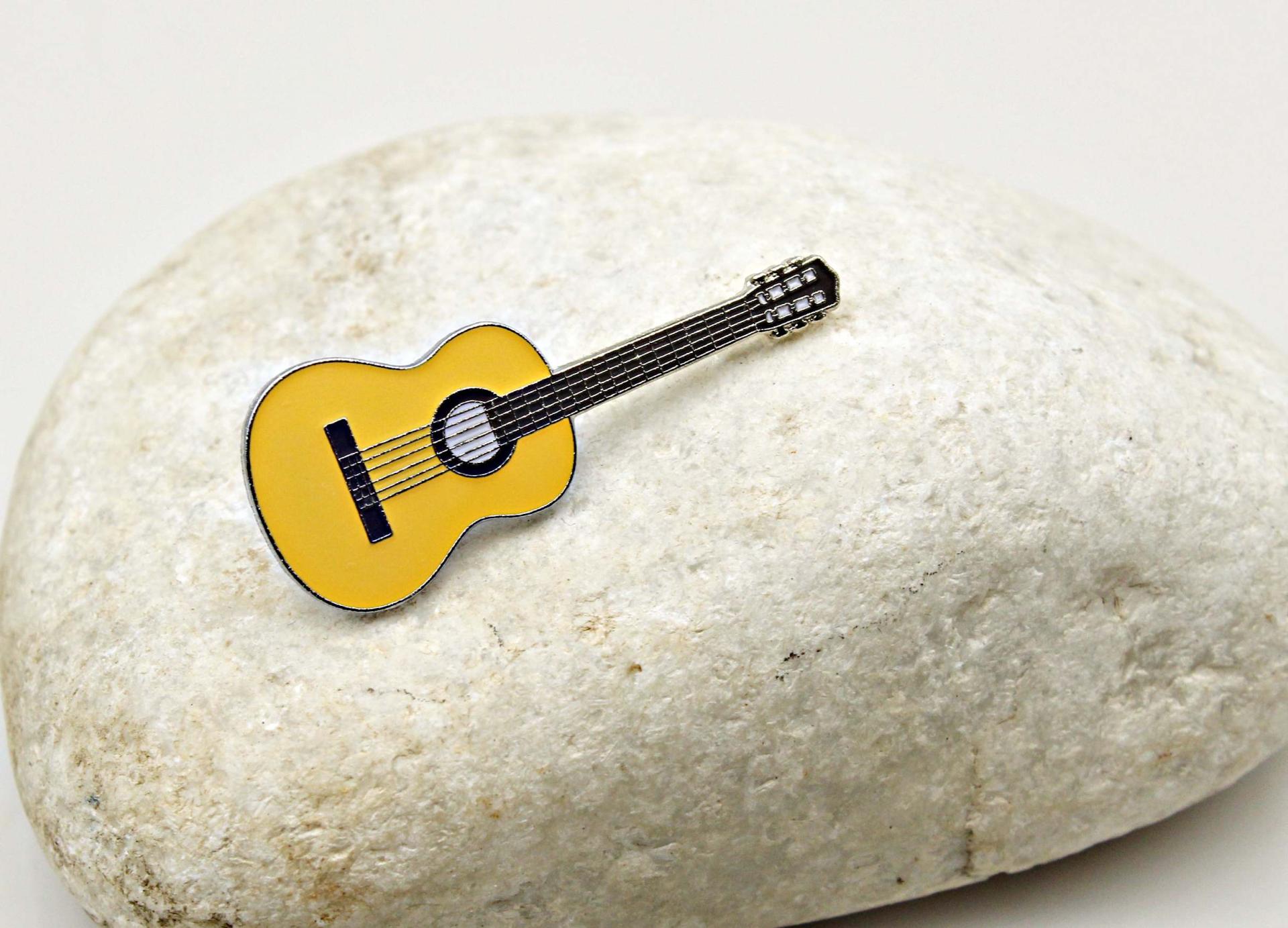 Classical Acoustic Guitar Pin Badge