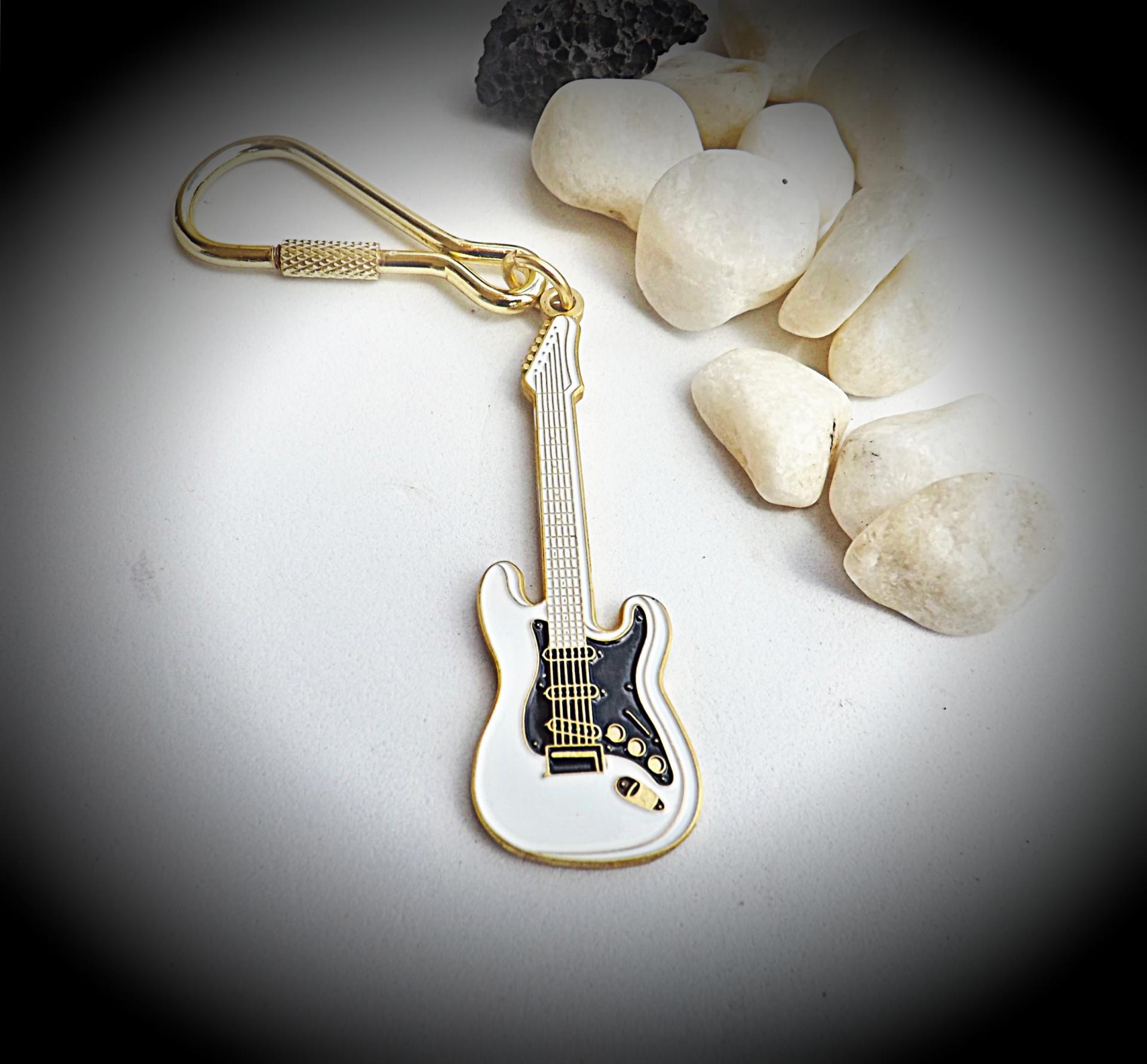 Fender Stratocaster Guitar Keychain/Keyring - White