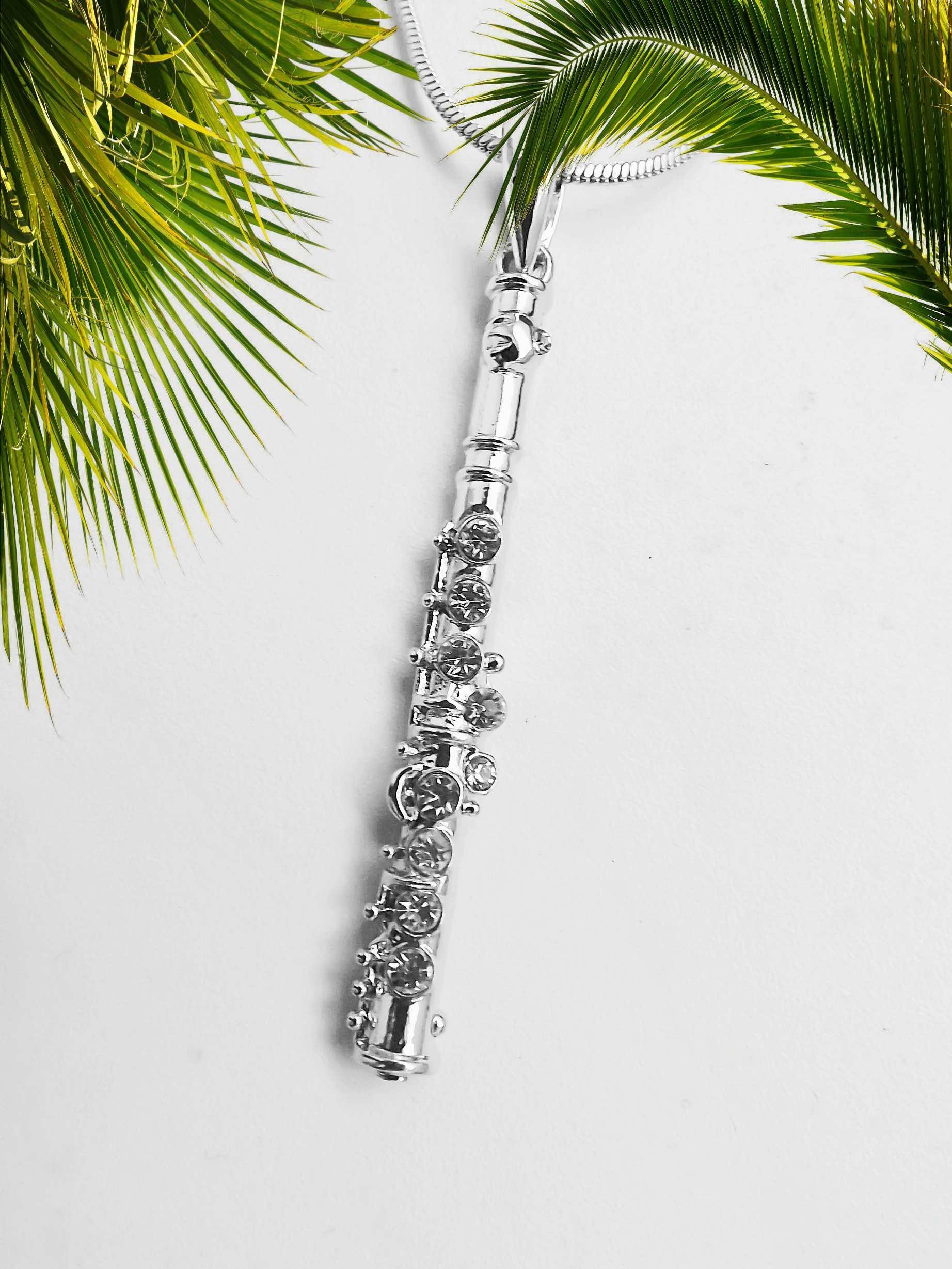 Flute Necklace