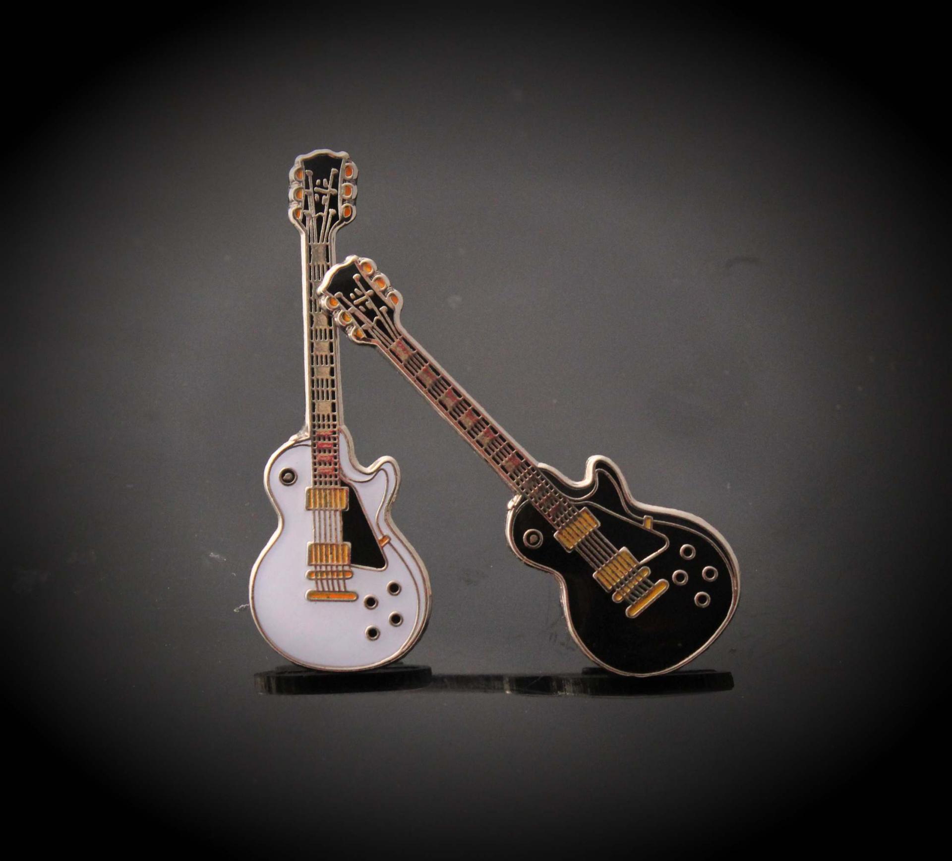 Gibson Les Paul Custom Style Guitar Pin Badge