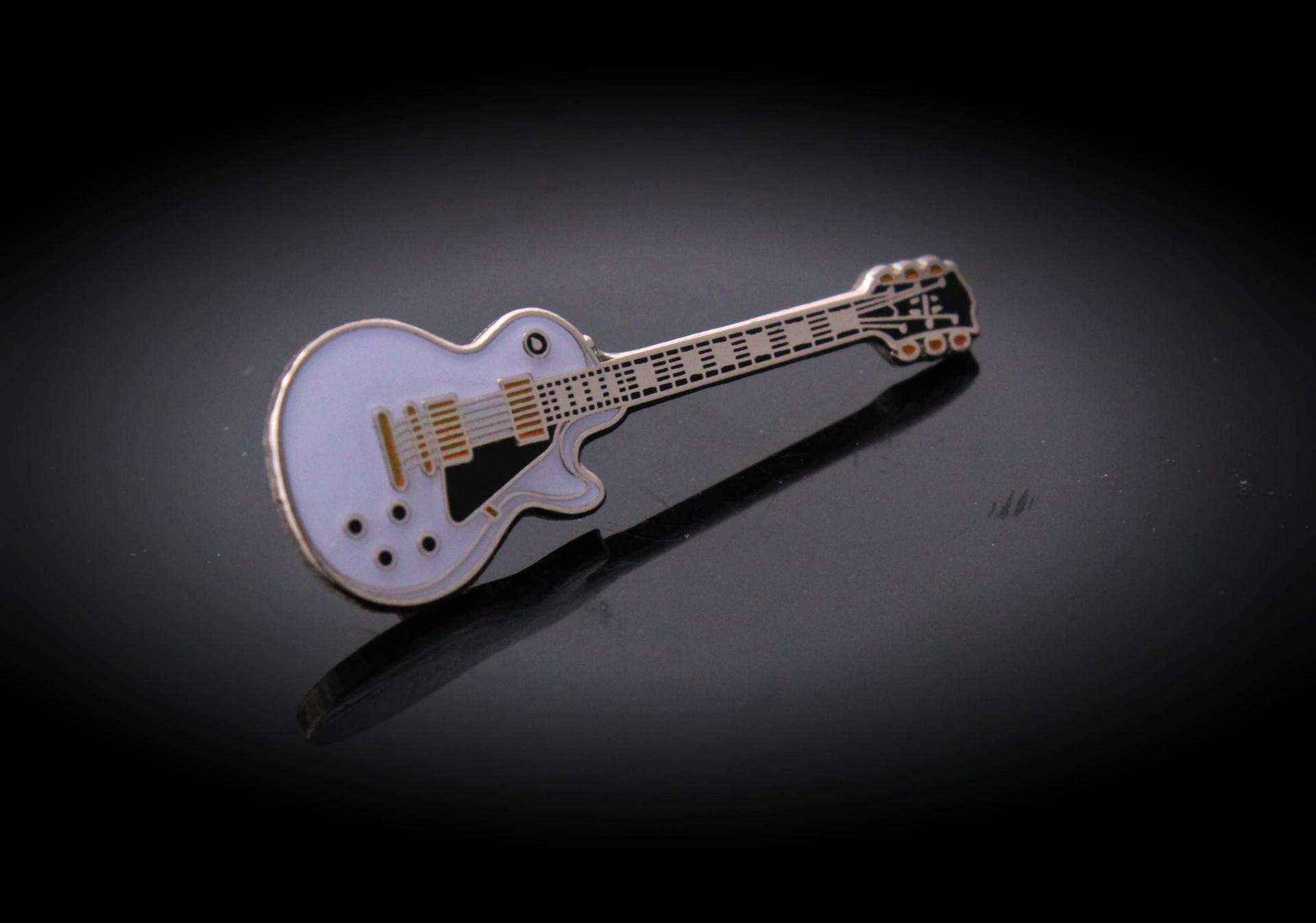 Gibson Les Paul Custom Style Guitar  Pin Badge