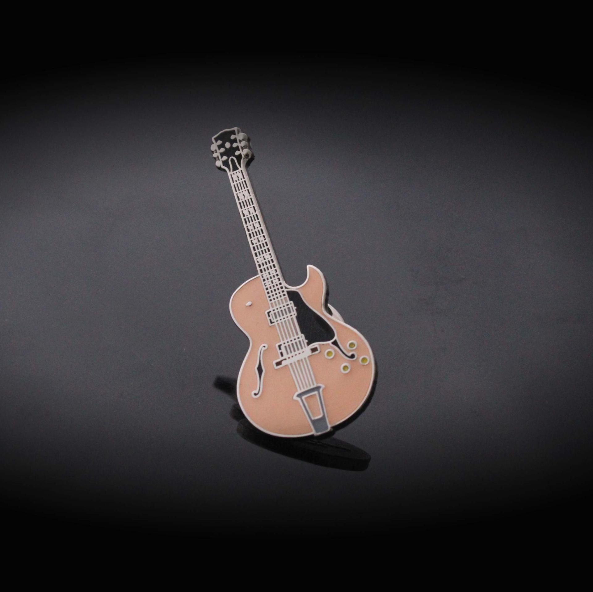 Gibson ES- 175 Style Guitar Pin Brooch