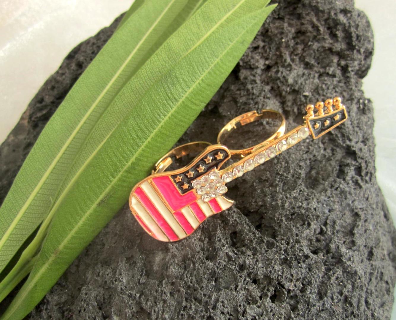 Guitar Ring Adjustable In Pink