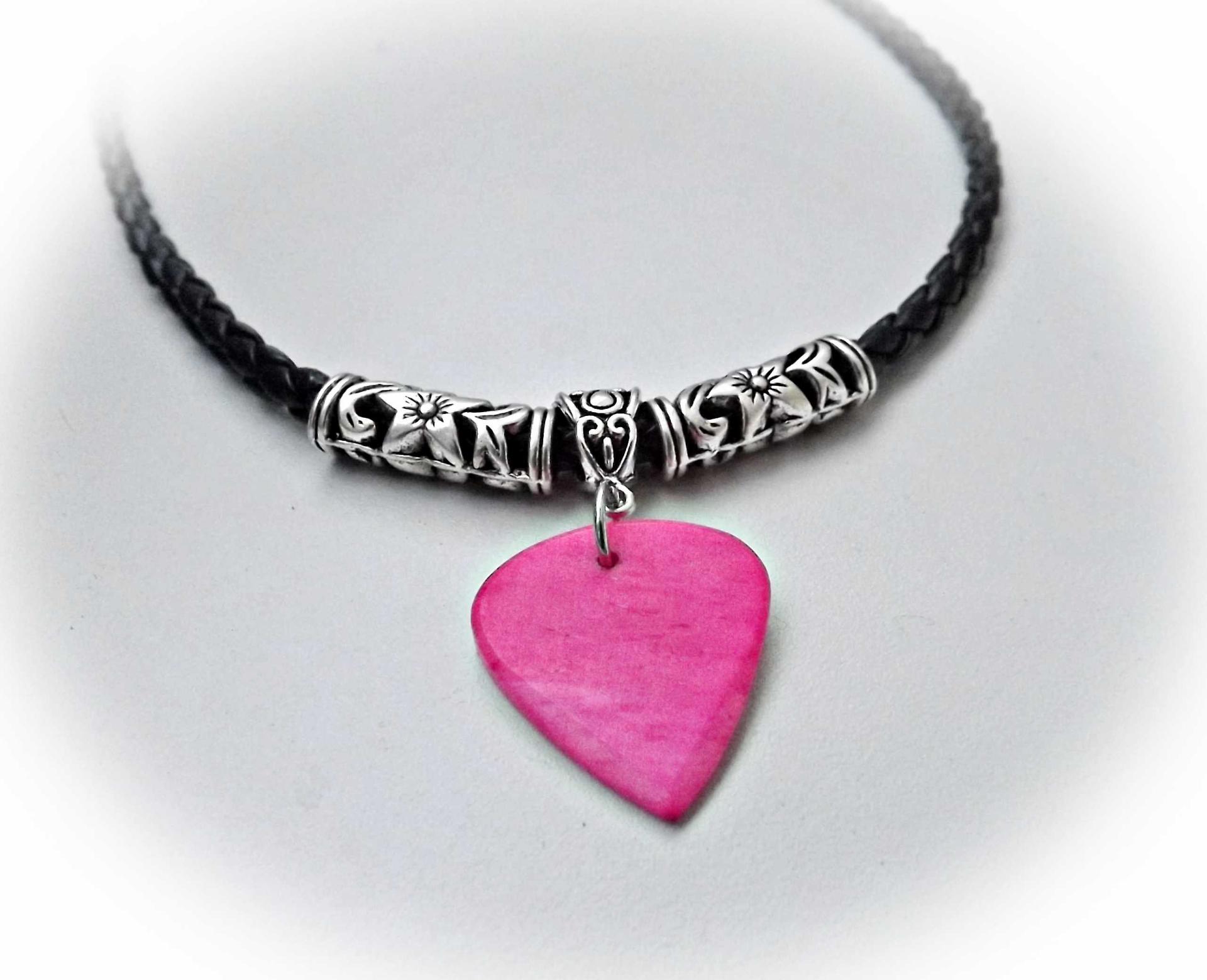 Jazzy Tones Guitar Pick Choker