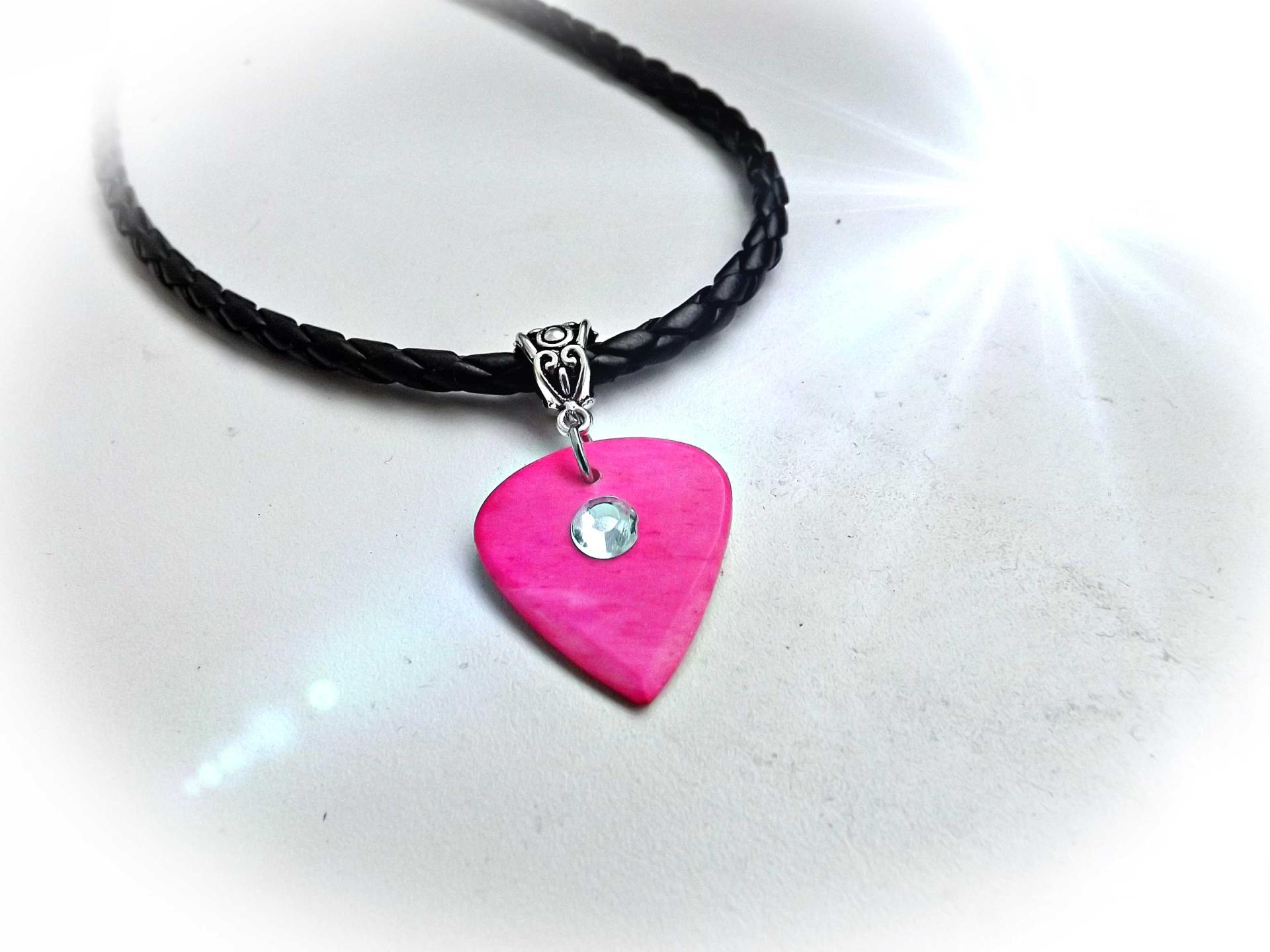 Jazzy Tones Guitar Pick Choker