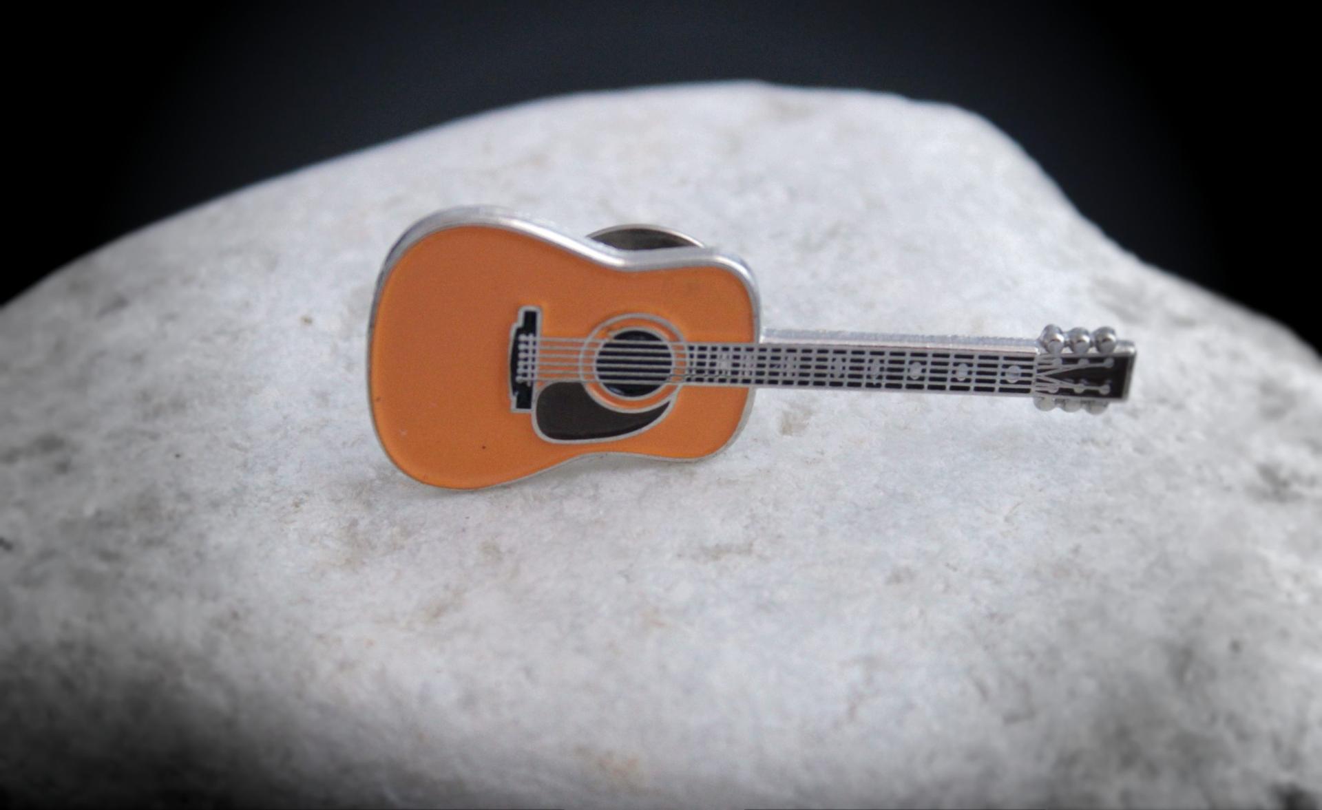 Martin D45 Natural Guitar  Pin Badge