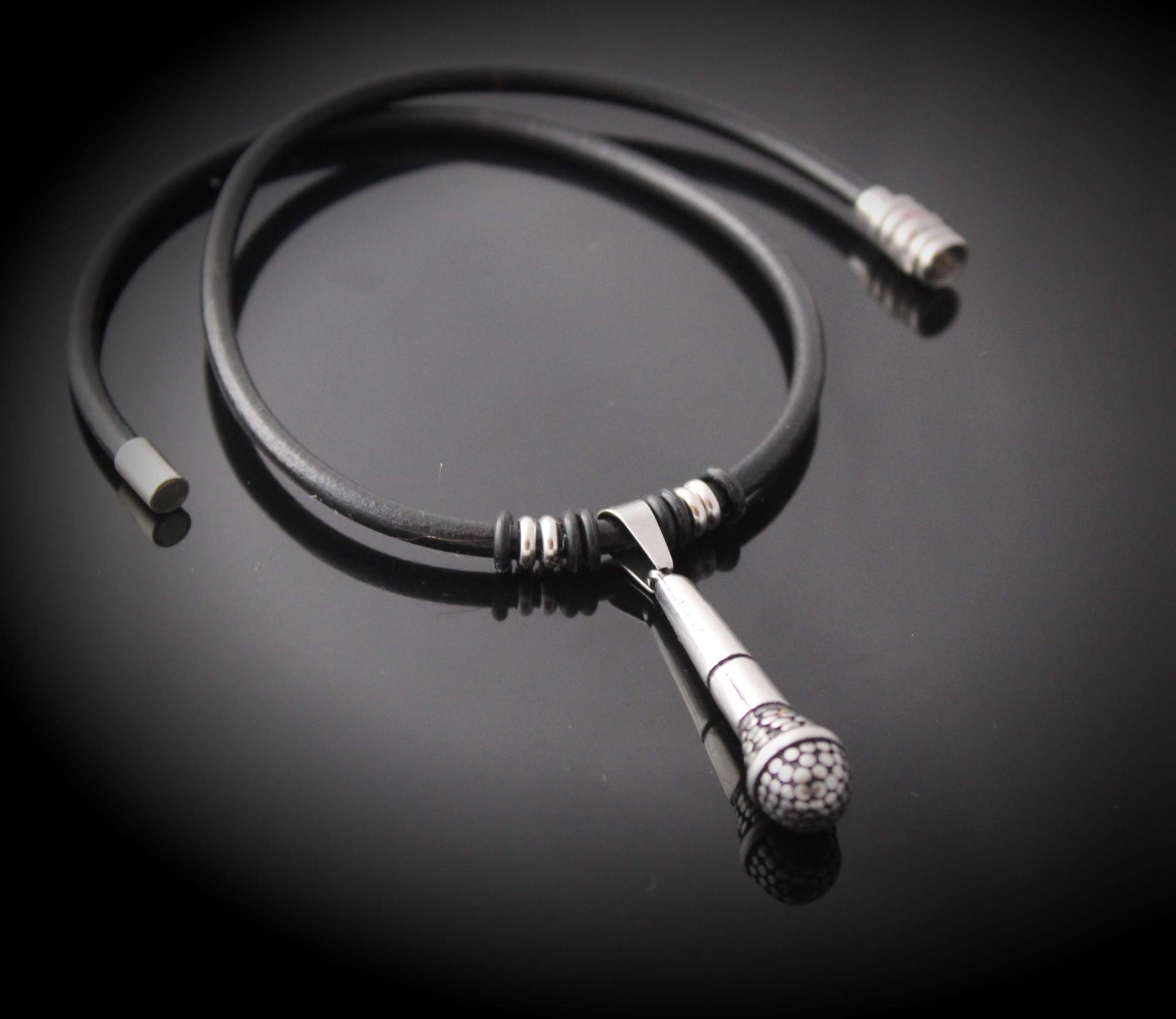 Microphone Pendant Choker Necklace in Leather and Stainless Steel