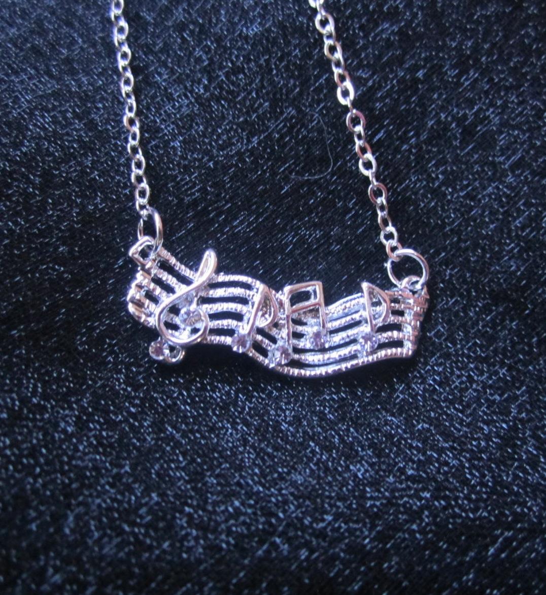 Music Notes on Wavy Staff Necklace