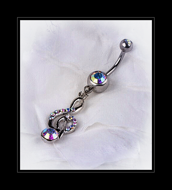 Navel Ring With Treble Clef