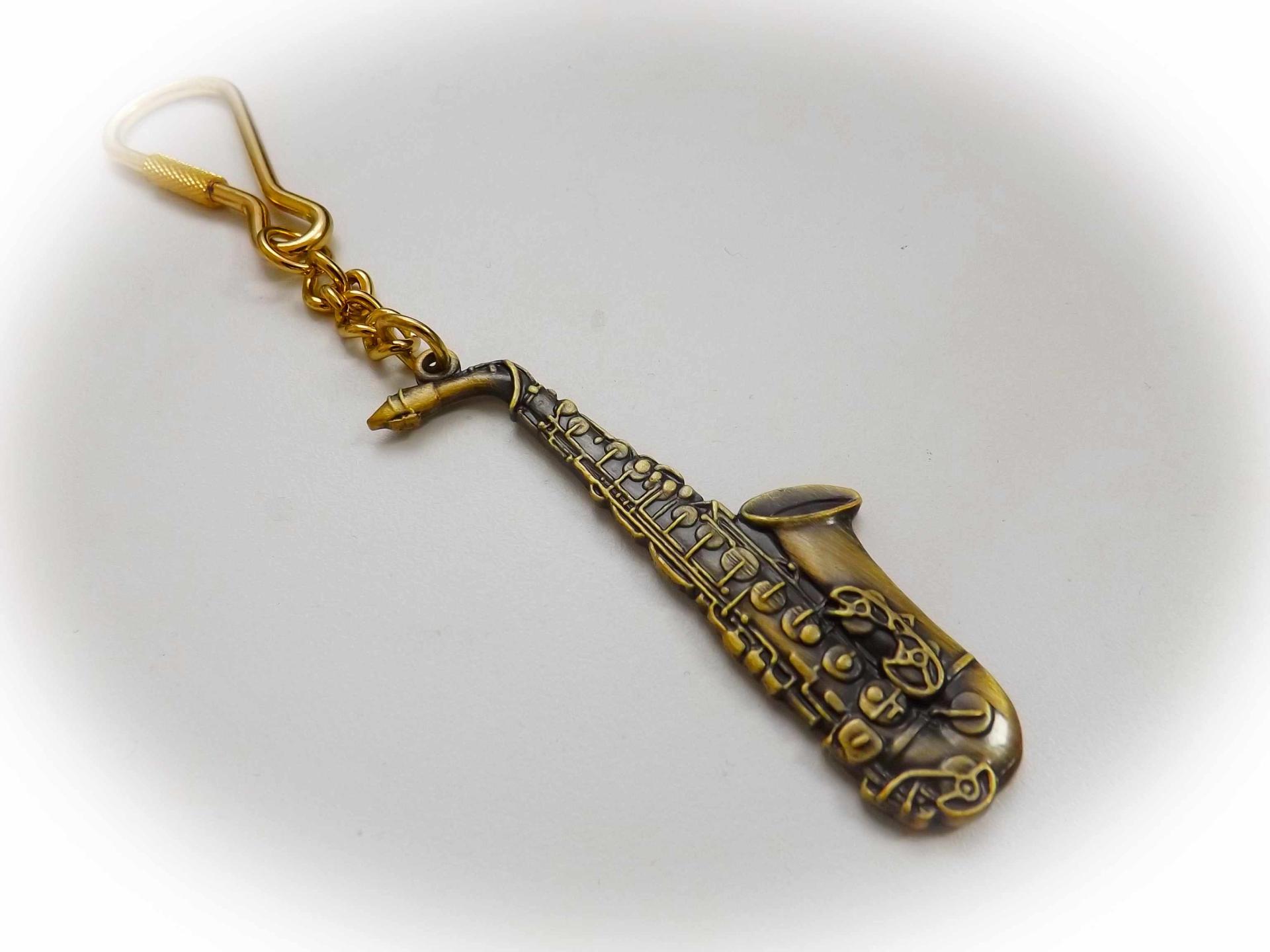 saxophone keyring