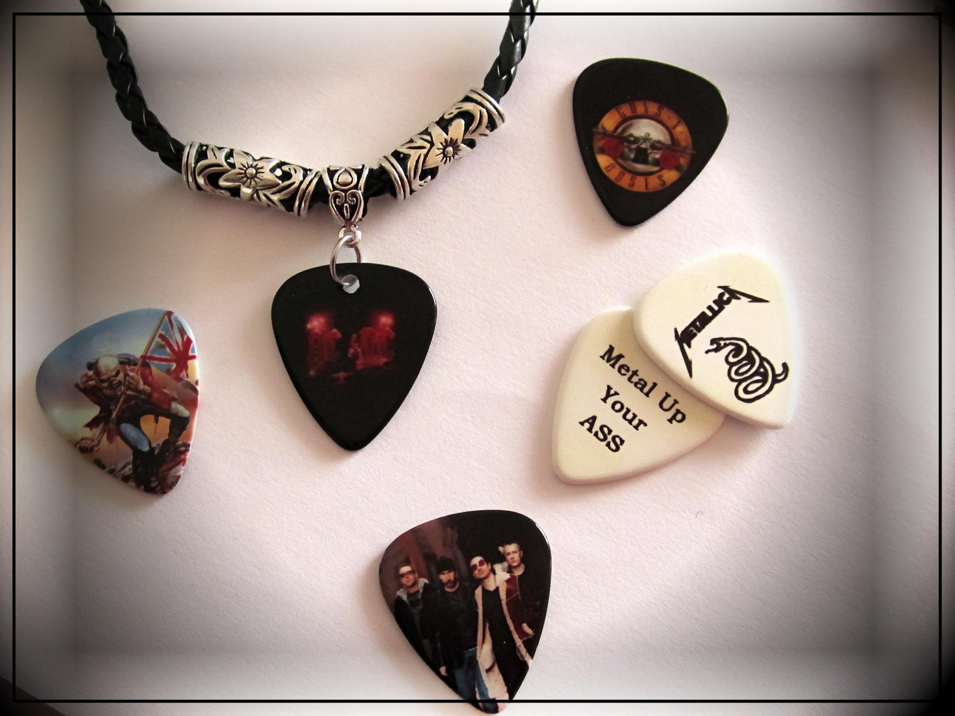 "Rock Band"  Gallery Choker Necklaces