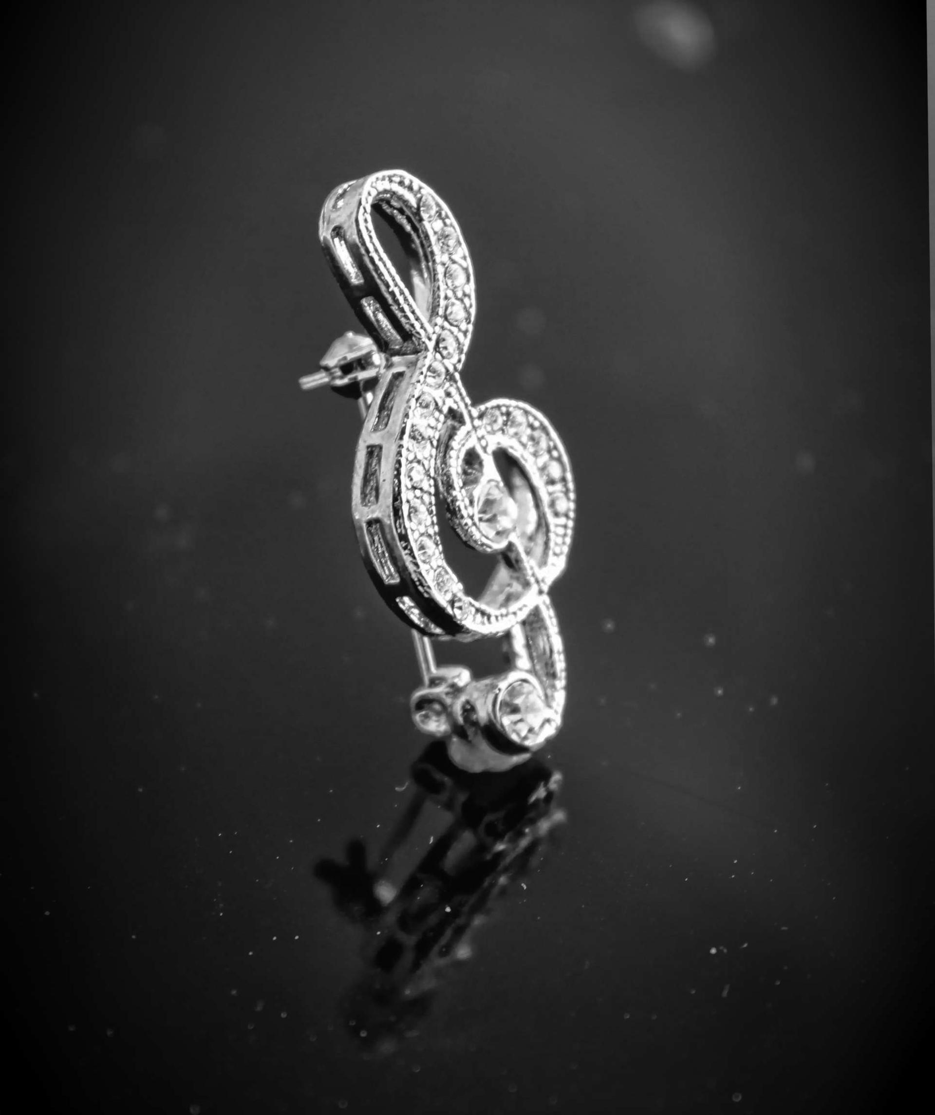 Musical Treble Clef Note Pin Brooch with Crystals