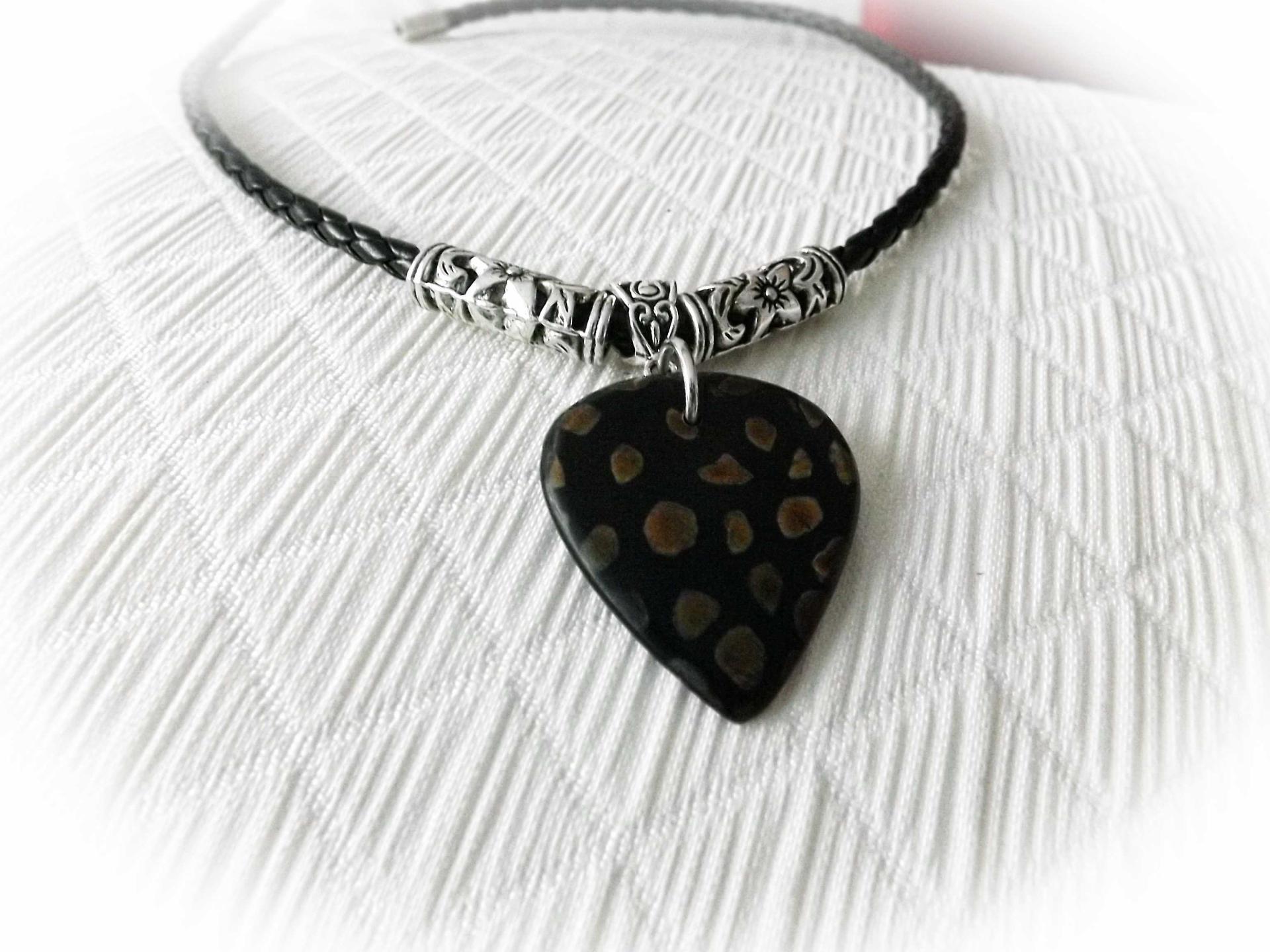 Tribal Tone Timber Guitar Pick Choker