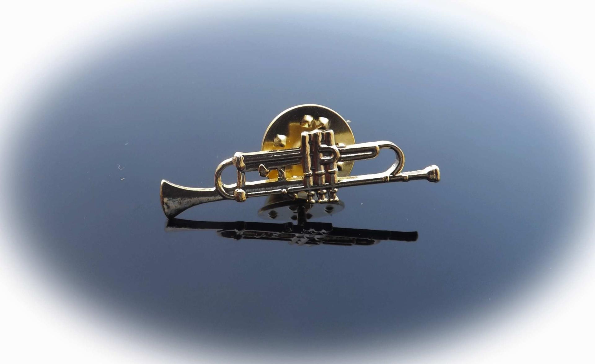 Trumpet Pin Badge