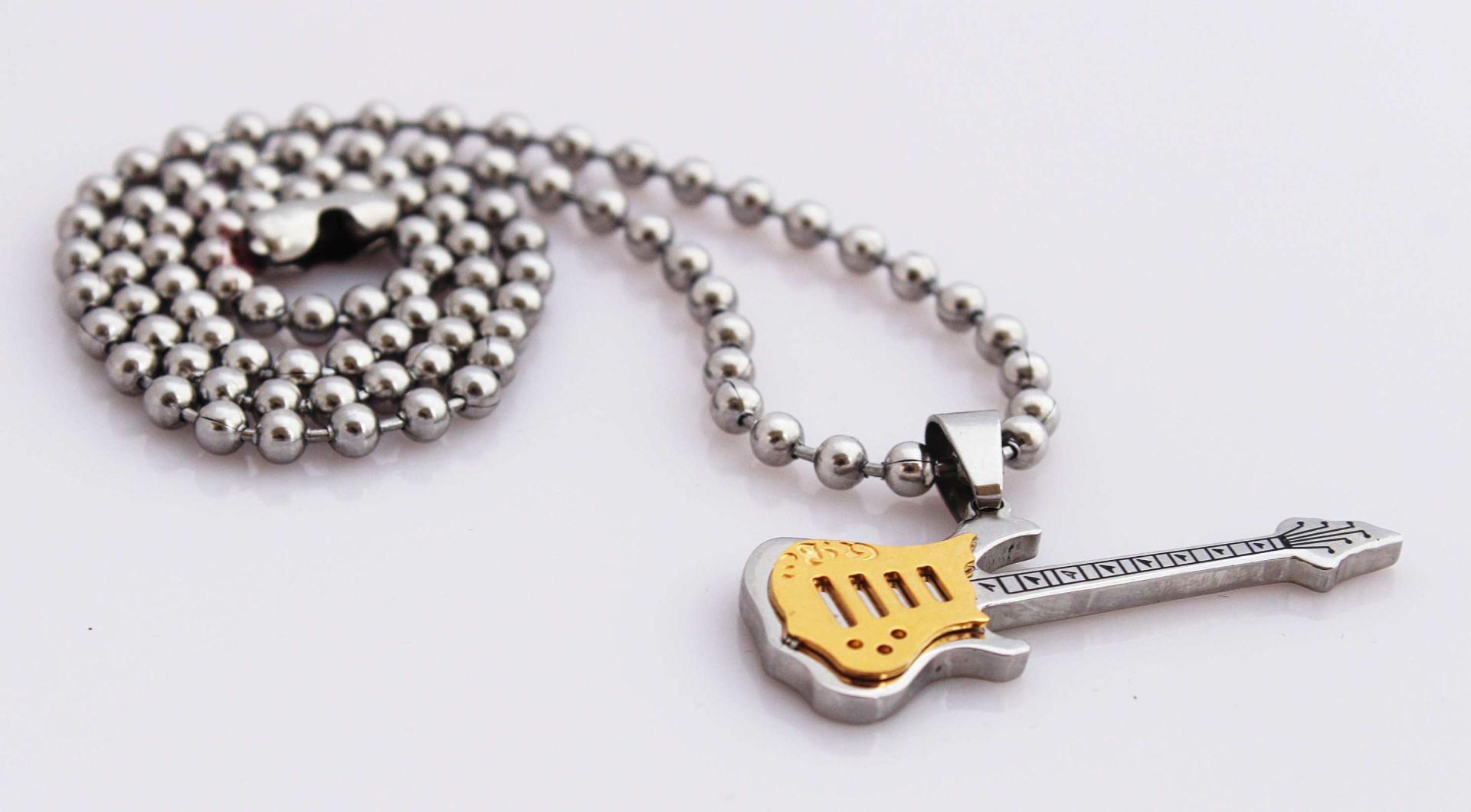 Guitar pendant 2 tone gold/silver