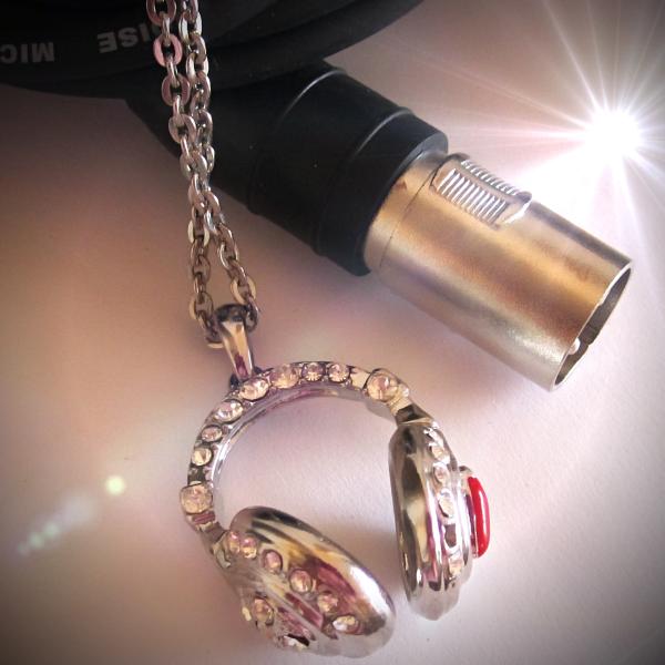 Headphones Necklace