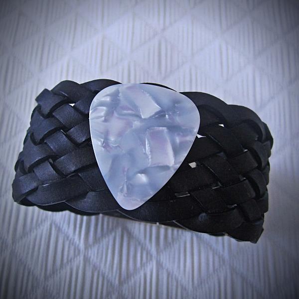 Chunky Magnetic Leather Bracelet with White Guitar Pick