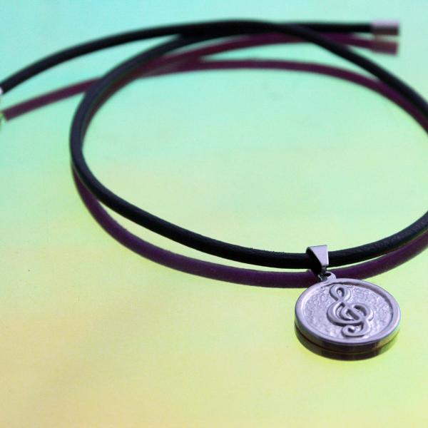 Stainless Steel Circle Treble Clef Leather Choker