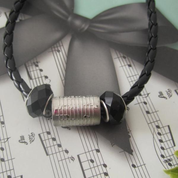 Musical Note Tube Choker Necklace