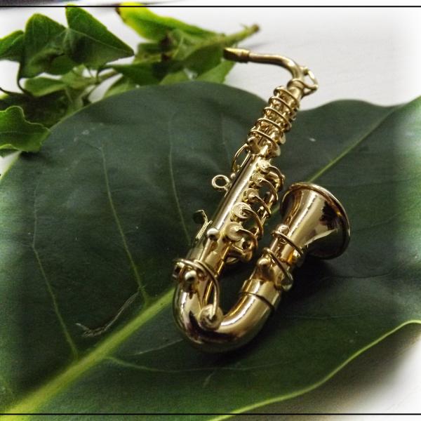 Tenor Saxophone Magnet