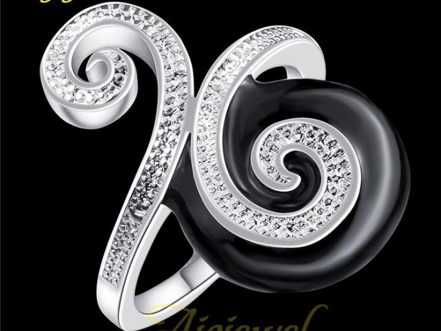 Music Note Ring in Black Enamel with Rhinestones