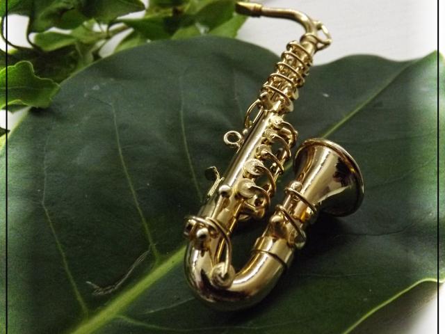 Tenor Saxophone Magnet